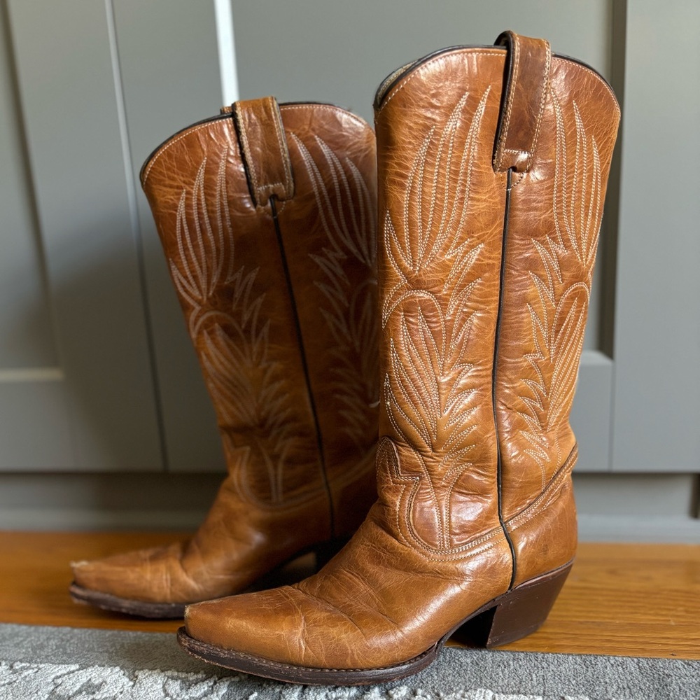 Steve Madden • Cowboy Boots